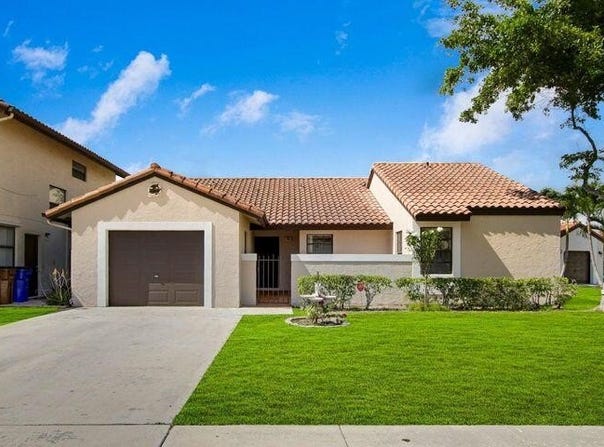 45 Columbia Court, Deerfield Beach, FL 33442