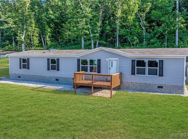 16 Painted Tree Lane, Rocky Mount, MO 65072