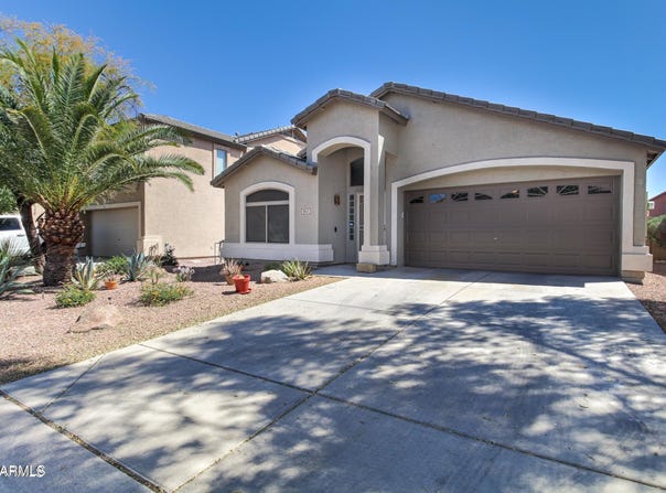 853 E MOUNTAIN VIEW Road, San Tan Valley, AZ 85143