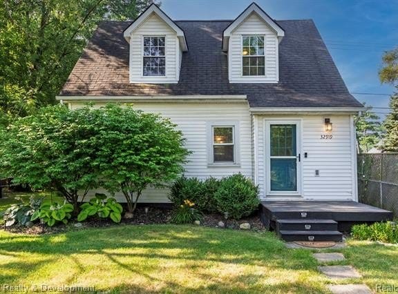 32919 Pardo Street, Garden City, MI 48135