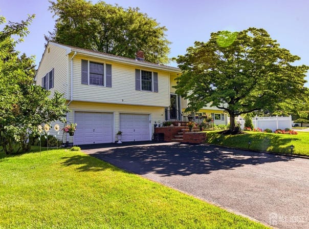 9 Janet Court, Milltown, NJ 08850