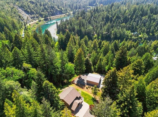 201 Rain Tree Road, Crescent City, CA 95531
