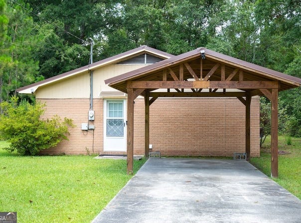 320 Brobston, Baxley, GA 31513