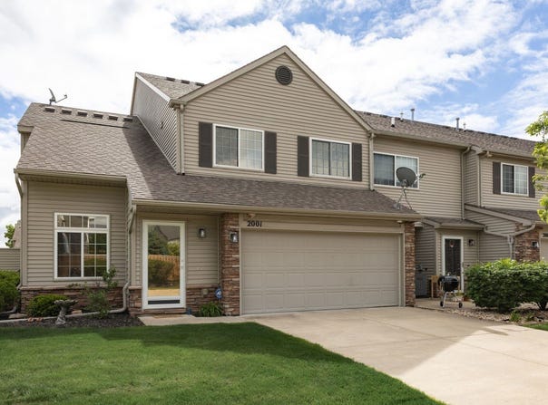 8610 Ep True Parkway unit: 2001, West Des Moines, IA 50266