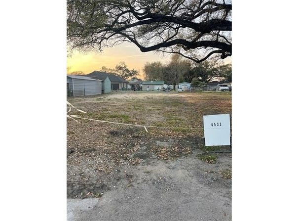4533 RIVER Road, Jefferson, LA 70121