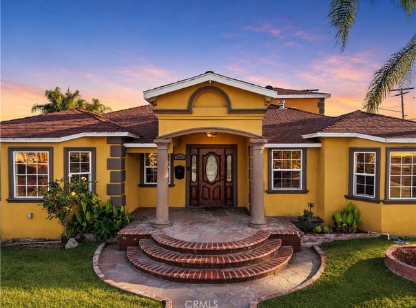7802 Adwen, Downey, CA 90241