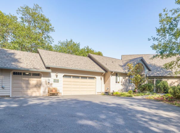 5668 Upper River Road, Grants Pass, OR 97526