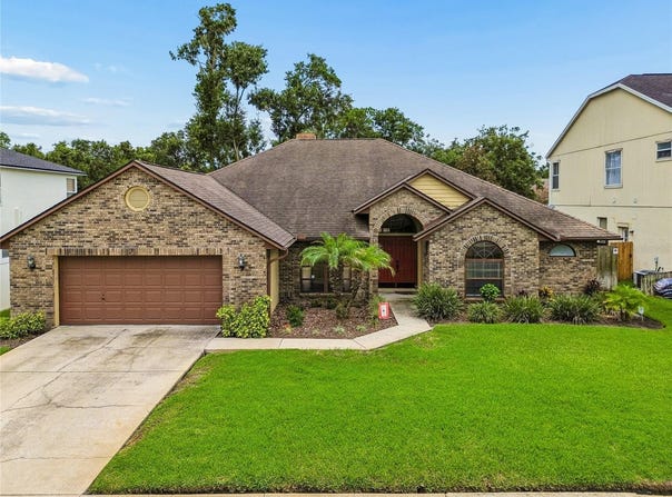 3822 COLD CREEK Drive, VALRICO, FL 33594