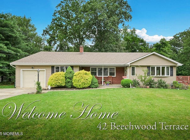 42 Beechwood Terrace, Matawan, NJ 07747