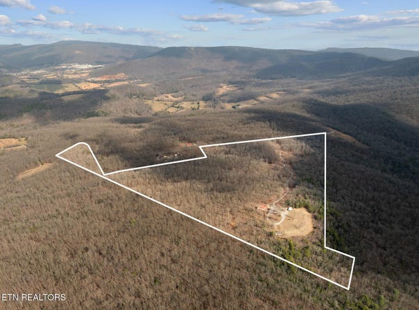 1478 Mawila Ridge Rd, Crossville, TN 38555