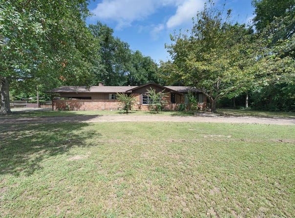 302 N Sissy Spacek, Quitman, TX 75783