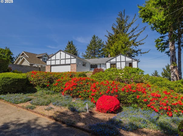 1080 SW NORWOOD DR, Waldport, OR 97394