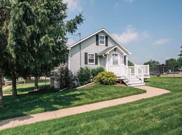 106 W Division Street, Greenwood, WI 54437