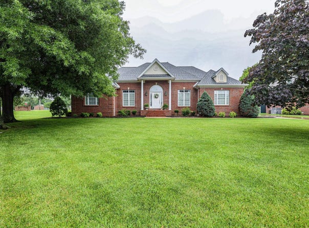 185 Willow Lake Drive, Paducah, KY 42003