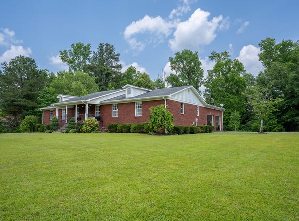 208 Burgess Avenue Avenue SW, Rainsville, AL 35986