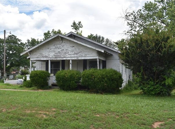 129  W Priddy  ST, Magazine, AR 72943