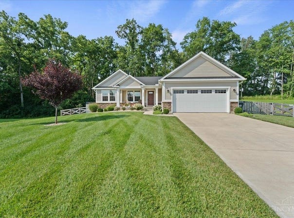1396 Autumn Ridge Drive, Lebanon, OH 45036