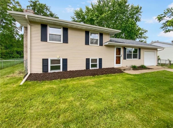 8337 80th Street S, Cottage Grove, MN 55016