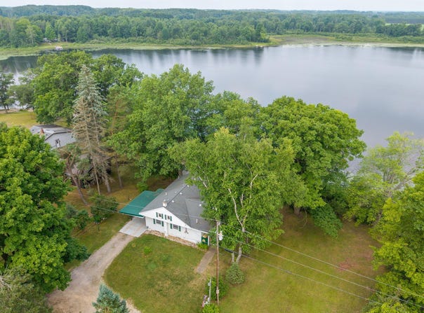 3110 13 Mile Road, Remus, MI 49340