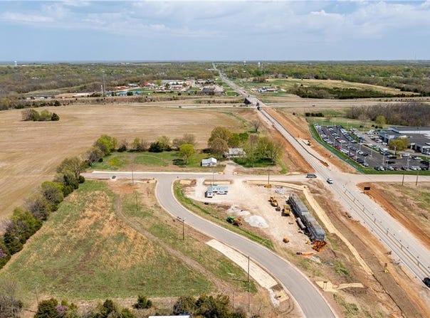 9960 W K68 Hwy Highway, Louisburg, KS 66053