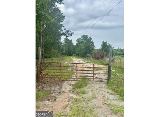 1182 Jacksonville Highway, Fitzgerald, GA 31750