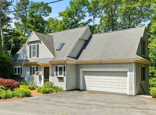 152 Algonquin Avenue, Mashpee, MA 02649