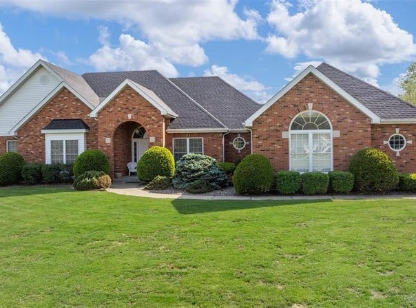 6 Steepleview Court, St Paul, MO 63366
