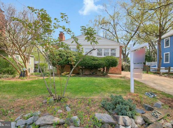 821 S MONROE STREET, ARLINGTON, VA 22204