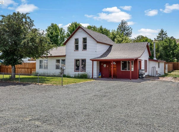 250 N JOHNSON ST, Prairie City, OR 97869