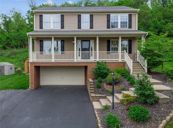 2034 Meadowridge Dr, North Strabane, PA 15301