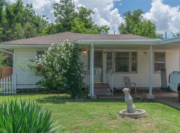 408 Elm Street, Midwest City, OK 73110