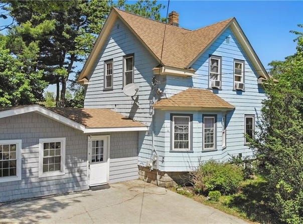 77 Park View Boulevard, Cranston, RI 02910