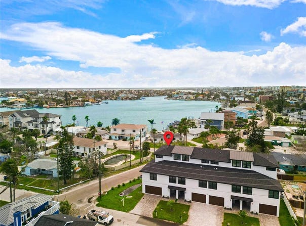 187 145TH AVENUE E, MADEIRA BEACH, FL 33708