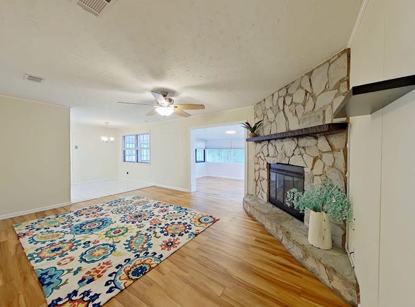1111 Coral Drive, Niceville, FL 32578