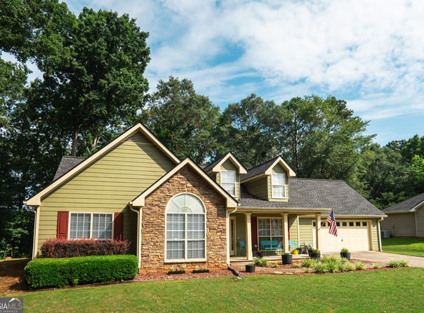 1415 Red Oak, Winder, GA 30680