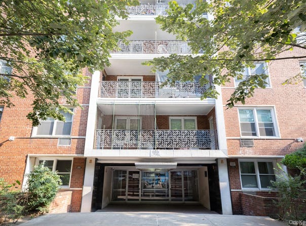 144-30 Sanford Avenue, Flushing, NY 11355