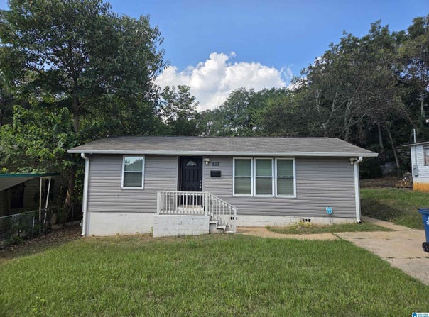 1015 PALMER AVENUE, BESSEMER, AL 35020