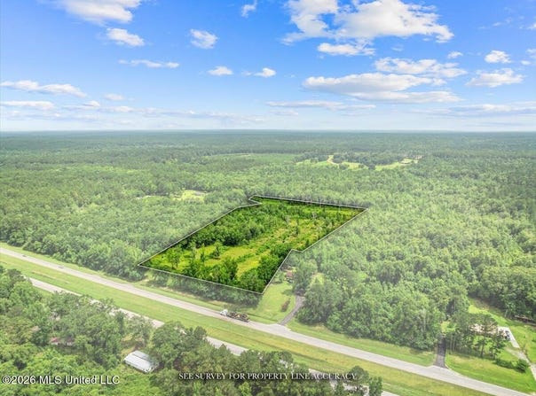Hwy 98, New Augusta, MS 39462
