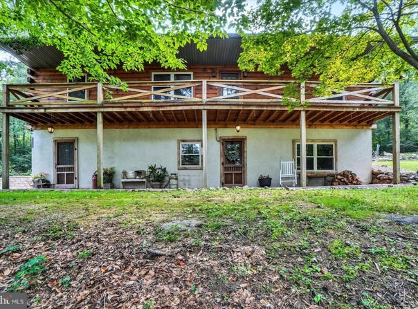 161 BECKER ROAD, ELIZABETHTOWN, PA 17022