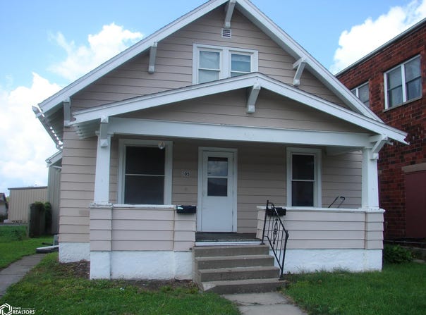 205 S Jefferson St., Mount Pleasant, IA 52641
