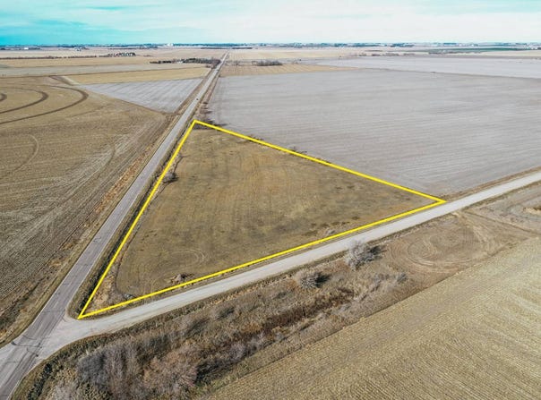 0000 Polyline Road, Sacramento, NE 68949