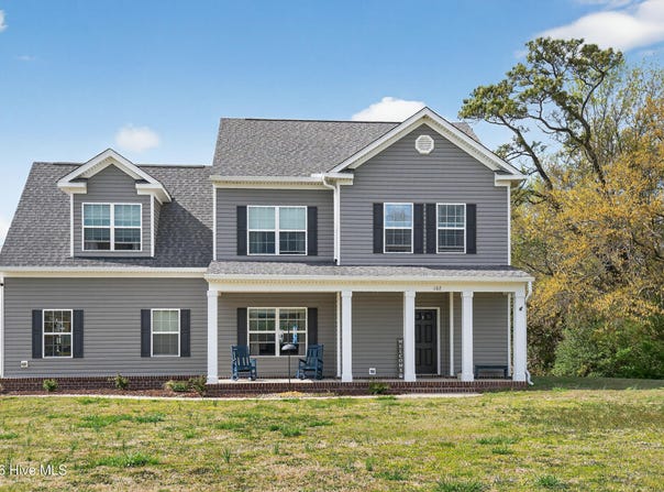 102 E Point Estates Road, Knotts Island, NC 27950