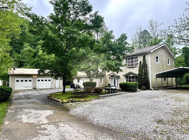 1740 Collins Highway, Pikeville, KY 41501