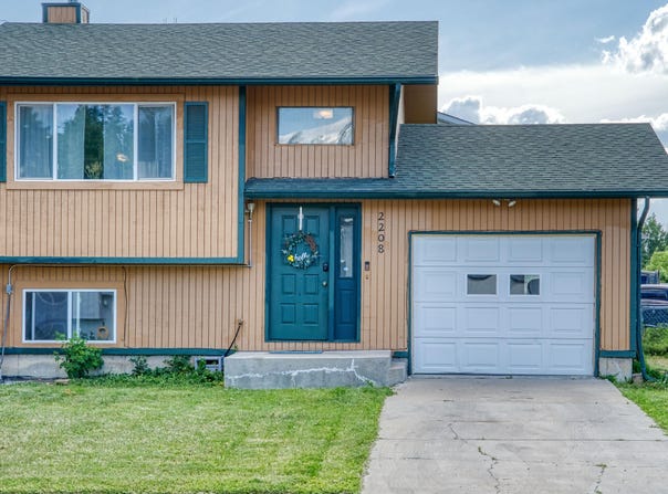 2208 Wagonhammer Ln -, Gillette, WY 82718