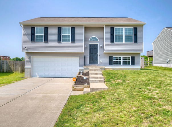 609 Crosswinds Pointe Court, Walton, KY 41094