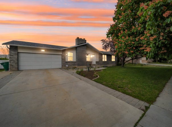 665 E HOWARD, Sandy, UT 84070