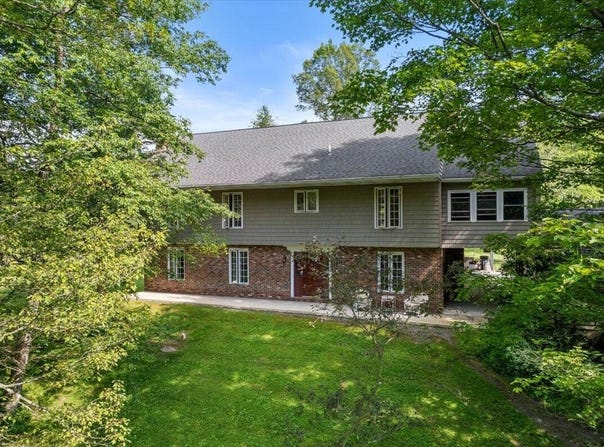 144 Crosstown Highway, Union Dale, PA 18470