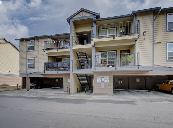275 SE 162ND AVE, Portland, OR 97233
