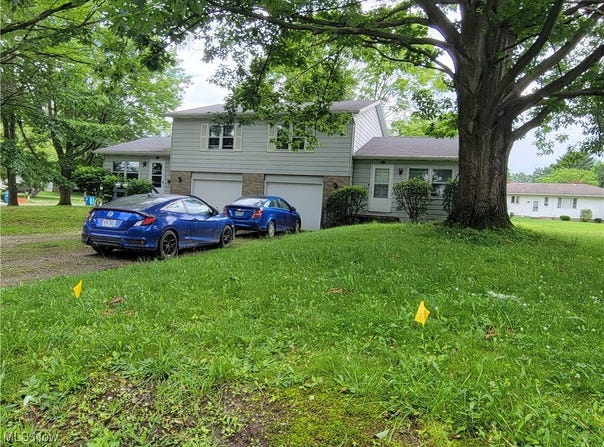 827 Randall Drive, Kent, OH 44240