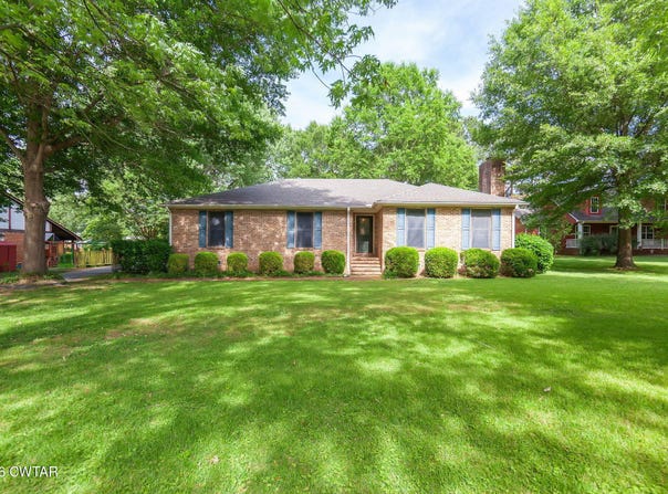 58 Colonial Point Drive, Bells, TN 38006